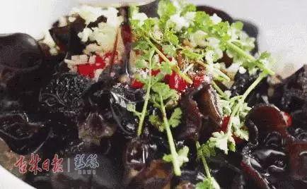 煮黑视频,揭秘黑暗料理背后的秘密